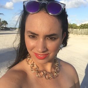 Meet your Posher, Liz